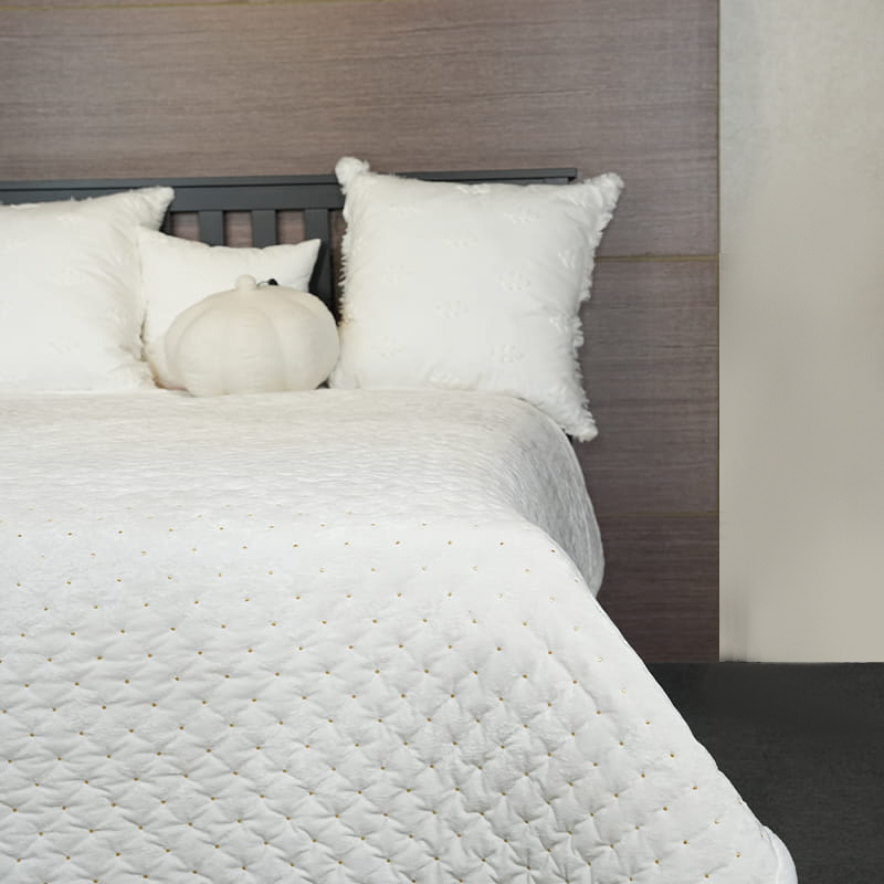 Goldfaden-Stickerei-Quilt-Set